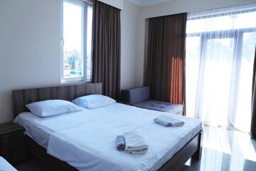 Фотографии Отель Hotel Estonia Two г. Кобулети (Грузия) №2 Фото Отель Hotel Estonia Two г. Кобулети 2