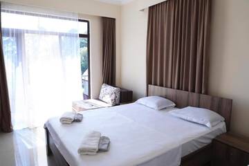 Фотографии Отель Hotel Estonia Two г. Кобулети (Грузия) №3 Фото Отель Hotel Estonia Two г. Кобулети 3