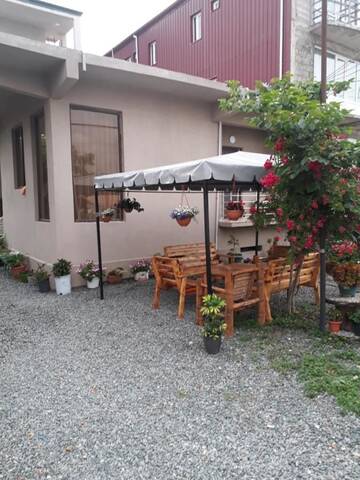 Фотографии Отель Lia Guest House г. Кобулети (Грузия) №2 Фото Отель Lia Guest House г. Кобулети 2