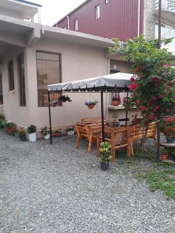 Фотографии Отель Lia Guest House г. Кобулети (Грузия) №3 Фото Отель Lia Guest House г. Кобулети 3