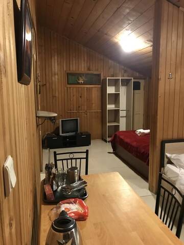 Фото номера Стандартный четырехместный номер Гостевой дом Magnolia Guest House г. Кобулети 3