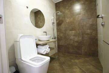Фото номера Семейный номер с балконом Отель Hotel Homey Kobuleti г. Кобулети 11