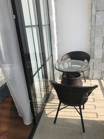 Фото номера Улучшенный трехместный номер Отель Hotel Homey Kobuleti г. Кобулети 3
