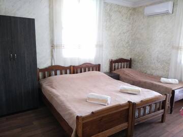Фото номера Трехместный номер Мини-отель Guest House Nika &amp; Nina г. Кобулети 11