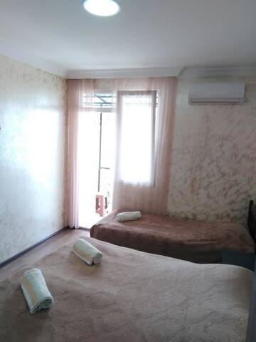 Фото номера Трехместный номер Мини-отель Guest House Nika &amp; Nina г. Кобулети 7