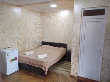 Фото номера Стандартный четырехместный номер Мини-отель Guest House Nika &amp; Nina г. Кобулети 8