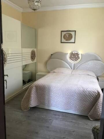 Фото номера Стандартный трехместный номер Гостевой дом An_old house г. Кобулети 13