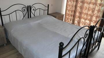 Фото номера Двухместный номер с 2 отдельными кроватями Отель Hotel Like г. Кобулети 22