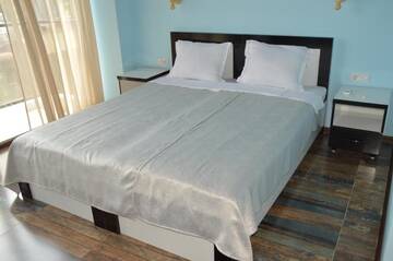 Фото номера Двухместный номер с 2 отдельными кроватями Отель Hotel Like г. Кобулети 25
