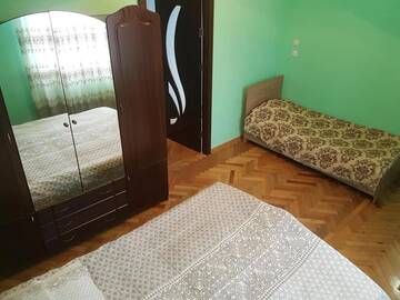 Фото номера Трехместный номер «Комфорт» с душем Гостевой дом Guest House Gugagio г. Кобулети 10