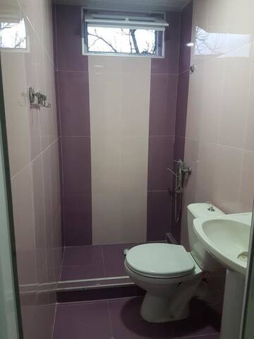 Фото номера Семейный номер с ванной комнатой Гостевой дом Guest House Gugagio г. Кобулети 3