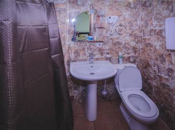 Фото номера Двухместный номер с 1 кроватью или 2 отдельными кроватями и видом на море Отель Marshal Resort Kobuleti г. Кобулети 25