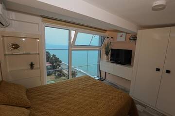 Фото номера Апартаменты с балконом Апарт-отели Black see apartment г. Кобулети 20