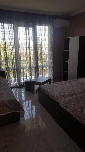 Фото номера Трехместный номер с балконом Курортные отели Hotel Near the Sea г. Кобулети 8