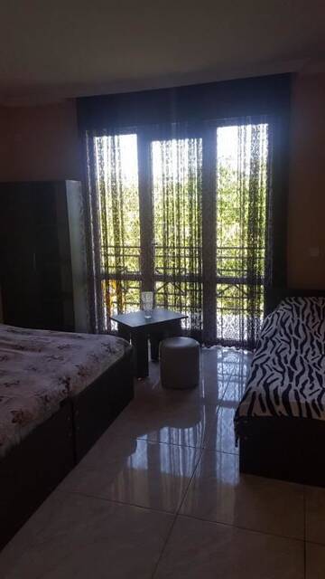 Фото номера Трехместный номер с балконом Курортные отели Hotel Near the Sea г. Кобулети 9