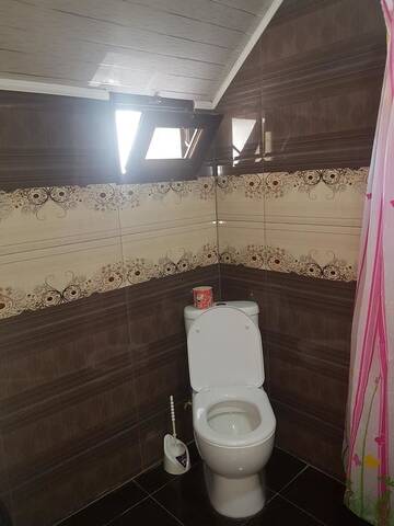 Фото номера Трехместный номер с балконом Курортные отели Hotel Near the Sea г. Кобулети 2