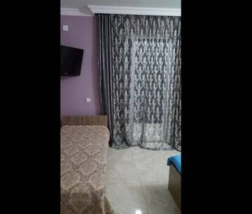 Фото номера Трехместный номер с балконом Курортные отели Hotel Near the Sea г. Кобулети 22