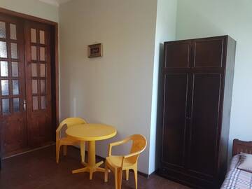 Фото номера Стандартный четырехместный номер Курортные отели Hotel Near the Sea г. Кобулети 4