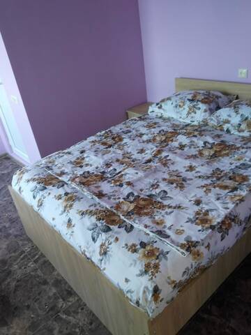 Фото номера Трехместный номер с балконом Отели типа «постель и завтрак» Private House In Kobuleti г. Кобулети 4