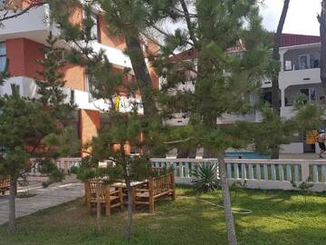 Фото номера Двухместный номер Делюкс с 1 кроватью Гостевой дом Midia Guest House г. Кобулети 5