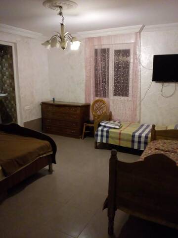 Фото номера Стандартный четырехместный номер Курортные отели Mini Hotel on Guramishvili 22 г. Кобулети 5