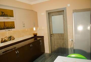 Фото номера Трехместный номер с ванной комнатой Гостевой дом Guest House Rustaveli г. Кобулети 22