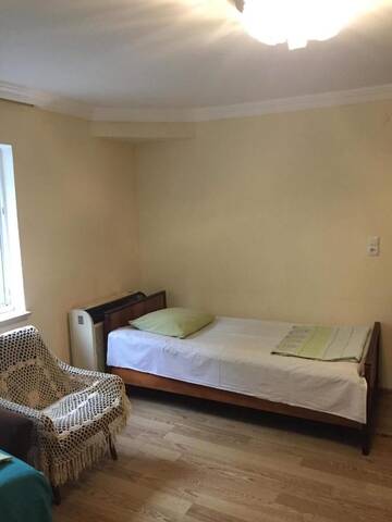 Фото номера Трехместный номер с общей ванной комнатой Гостевой дом Guesthouse in Kobuleti г. Кобулети 4