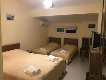 Фото номера Семейный номер-студио Отели эконом-класса Kobuleti Beach Hotel г. Кобулети 15