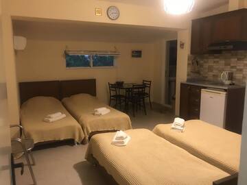 Фото номера Семейный номер-студио Отели эконом-класса Kobuleti Beach Hotel г. Кобулети 8