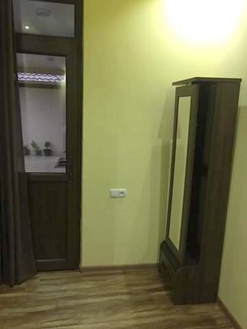 Фото номера Двухместный номер с 2 отдельными кроватями Мини-отель BadriHotel г. Кобулети 26