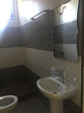 Фото номера Классический четырехместный номер Гостевой дом Guesthouse in Qobuleti г. Кобулети 5