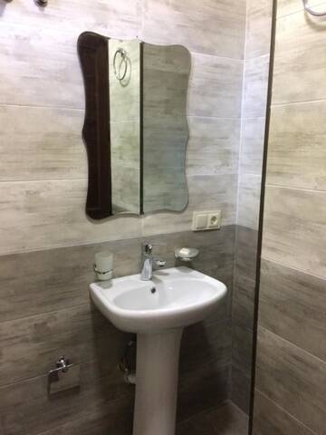 Фото номера Трехместный номер «Комфорт» Гостевой дом Guesthouse in Qobuleti г. Кобулети 11