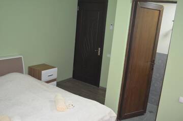 Фото номера Большой двухместный номер с 1 кроватью Отель Lia Guest House г. Кобулети 14