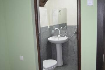 Фото номера Большой двухместный номер с 1 кроватью Отель Lia Guest House г. Кобулети 19