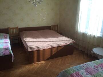 Фото номера Четырехместный номер с балконом Гостевой дом Park Avenue Kobuleti г. Кобулети 4