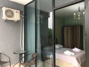 Фото номера Большой двухместный номер с 1 кроватью Отель K. Beach Hotel г. Кобулети 20