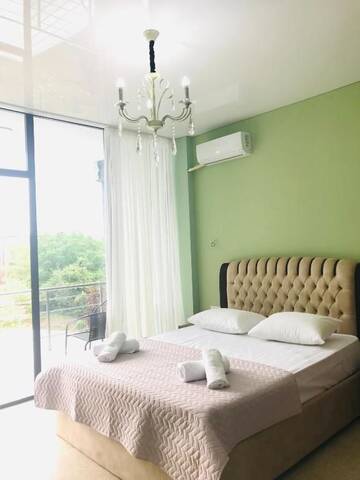 Фото номера Большой двухместный номер с 1 кроватью Отель K. Beach Hotel г. Кобулети 23
