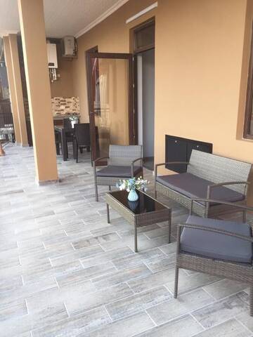 Фото номера Двухместный номер Делюкс с 1 кроватью Гостевой дом House in the heart of Kobuleti г. Кобулети 5