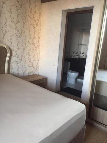 Фото номера Двухместный номер Делюкс с 1 кроватью Гостевой дом House in the heart of Kobuleti г. Кобулети 10