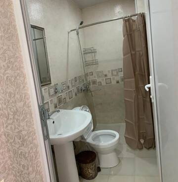 Фото номера Двухместный номер Делюкс с 1 кроватью и балконом Отель Hotel Max г. Кобулети 9