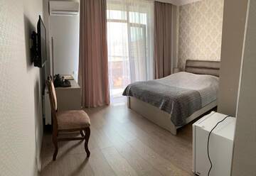 Фото номера Двухместный номер с 1 кроватью и балконом Отель Hotel Max г. Кобулети 5