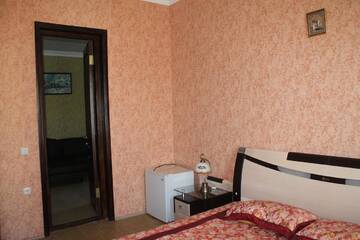 Фото номера Апартаменты с 2 спальнями Апарт-отели Hotel Villa Oasis г. Кобулети 6