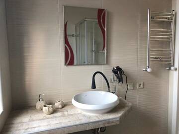 Фото номера Улучшенный двухместный номер с 1 кроватью Гостевой дом Villa NiNo г. Кобулети 4