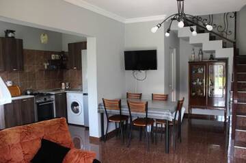 Фото номера Дом с 3 спальнями Дома для отпуска Дом на пляже Black sea House г. Кобулети 75