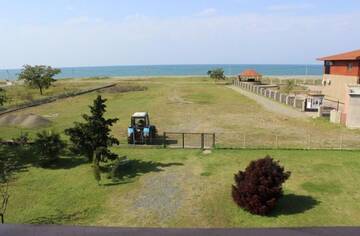 Фото номера Дом с 3 спальнями Дома для отпуска Дом на пляже Black sea House г. Кобулети 72
