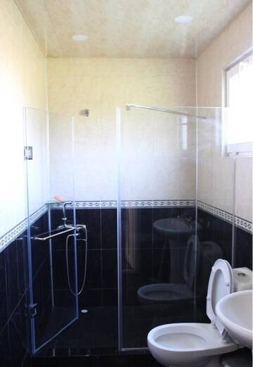 Фото номера Дом с 3 спальнями Дома для отпуска Дом на пляже Black sea House г. Кобулети 59