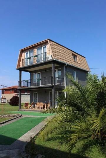 Фото номера Дом с 3 спальнями Дома для отпуска Дом на пляже Black sea House г. Кобулети 54
