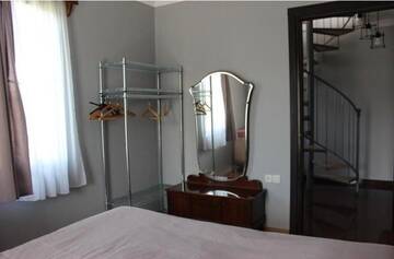 Фото номера Дом с 3 спальнями Дома для отпуска Дом на пляже Black sea House г. Кобулети 62