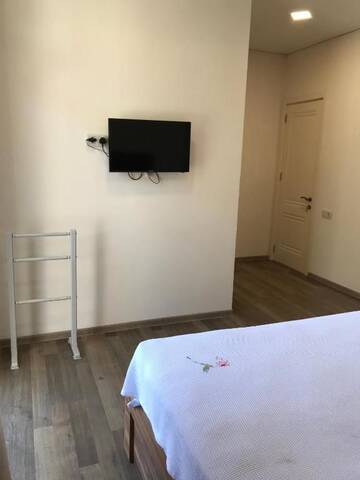 Фото номера Дом с 3 спальнями Дома для отпуска City House г. Кобулети 47