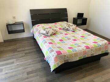 Фото номера Дом с 3 спальнями Дома для отпуска City House г. Кобулети 19